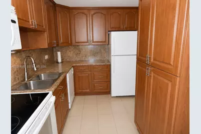 447 NE 195th St #117, Miami, FL 33179 - Photo 4