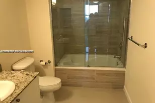 19501 W Country Club Dr, Aventura, FL 33180 - Photo 38