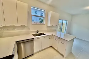 12722 NW 23rd Pl, Miami, FL 33167 - Photo 4