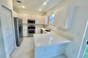12722 NW 23rd Pl, Miami, FL 33167 - Photo 2