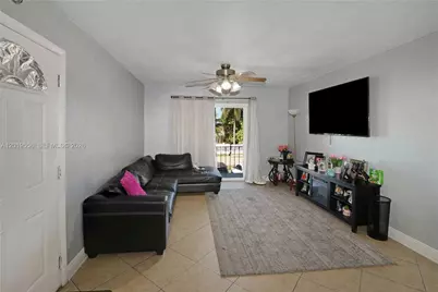 1275 W 35th St #45B, Hialeah, FL 33012 - Photo 10