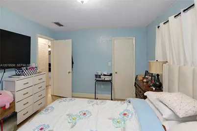 1275 W 35th St #45B, Hialeah, FL 33012 - Photo 4