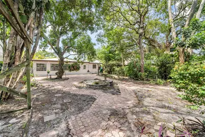 841 SW 11th Ct, Fort Lauderdale, FL 33315 - Photo 28