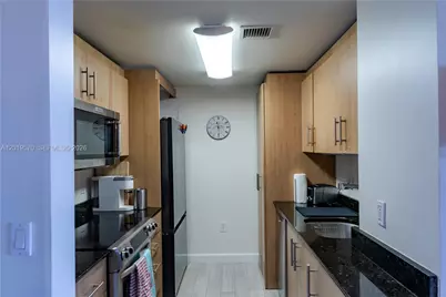 10275 Collins Ave #634, Bal Harbour, FL 33154 - Photo 14