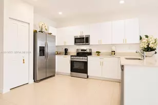 12954 SW 231st St, Miami, FL 33170 - Photo 4