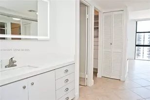 3675 N Country Club Dr, Aventura, FL 33180 - Photo 26