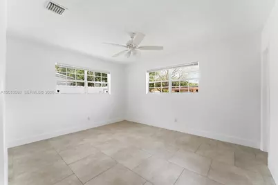14731 NE 8th Ct, Miami, FL 33161 - Photo 16