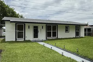 20211 NW 42nd Ave, Miami Gardens, FL 33055 - Photo 2