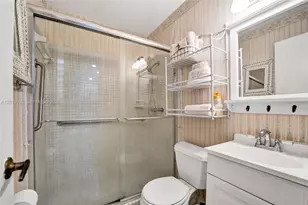 123 Briarwood Cir, Hollywood, FL 33024 - Photo 34