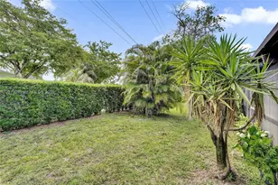 123 Briarwood Cir, Hollywood, FL 33024 - Photo 18
