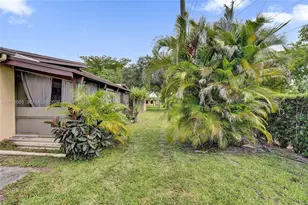 123 Briarwood Cir, Hollywood, FL 33024 - Photo 20