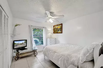 123 Briarwood Cir #2-5, Hollywood, FL 33024 - Photo 2
