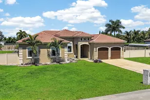 32204 SW 205th Ave, Homestead, FL 33030 - Photo 2