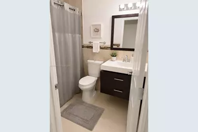 1507 NW 100th St, Miami, FL 33147 - Photo 10