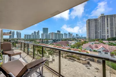 19667 Turnberry Way #6C, Aventura, FL 33180 - Photo 4