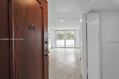19667 Turnberry Way #6C, Aventura, FL 33180 - Photo 4