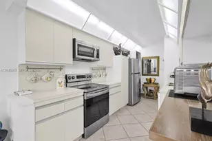 19667 Turnberry Way, Aventura, FL 33180 - Photo 16