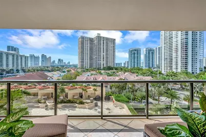 19667 Turnberry Way #6C, Aventura, FL 33180 - Photo 6