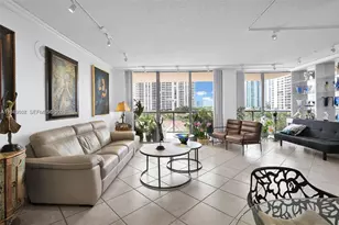 19667 Turnberry Way, Aventura, FL 33180 - Photo 10