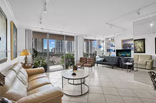19667 Turnberry Way, Aventura, FL 33180 - Photo 12