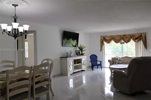 8120 SW 24th St, North Lauderdale, FL 33068 - Photo 14