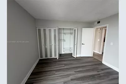 2350 NE 135th St #1110, North Miami, FL 33181 - Photo 20
