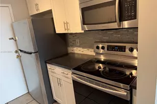2350 NE 135th St, North Miami, FL 33181 - Photo 8