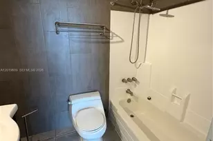 2350 NE 135th St, North Miami, FL 33181 - Photo 16