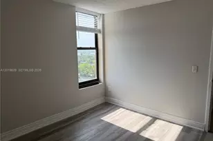 2350 NE 135th St, North Miami, FL 33181 - Photo 14