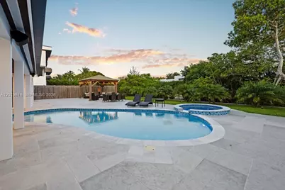 2400 NE 195th St #2400, Miami, FL 33180 - Photo 34
