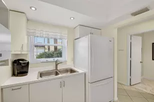 341 Waterside Dr, Hypoluxo, FL 33462 - Photo 16