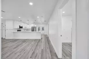 101 SW 53rd Ave, Plantation, FL 33317 - Photo 12