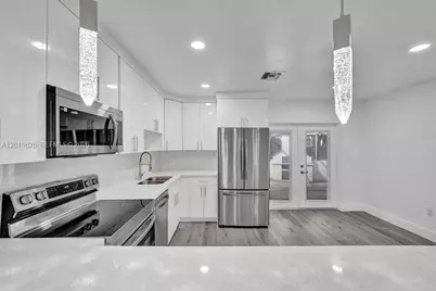101 SW 53rd Ave, Plantation, FL 33317 - Photo 54