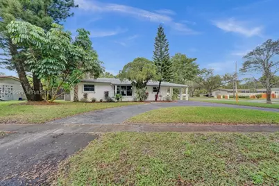101 SW 53rd Ave, Plantation, FL 33317 - Photo 4