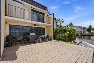 2757 NE 165th Terrace, North Miami Beach, FL 33160 - Photo 8