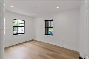 1409 NW 44th St, Miami, FL 33142 - Photo 8