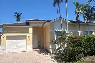 21485 SW 90th Pl, Cutler Bay, FL 33189 - Photo 1