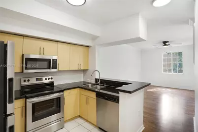 2941 NE 185th St #1305, Aventura, FL 33180 - Photo 6