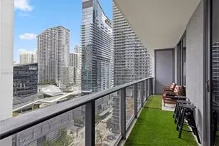 55 SW 9th St, Miami, FL 33130 - Photo 28