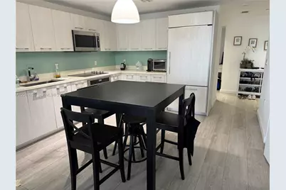 55 SW 9th St #1810, Miami, FL 33130 - Photo 2