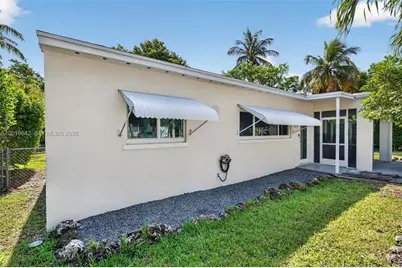 8 Ocean View Blvd, Key Largo, FL 33037 - Photo 4