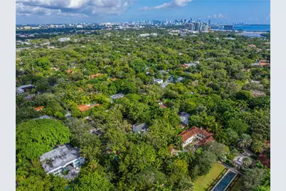 3720 Poinciana Ave, Miami, FL 33133 - Photo 12
