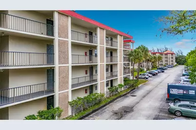 3000 NW 48th Ter #126, Lauderdale Lakes, FL 33313 - Photo 14