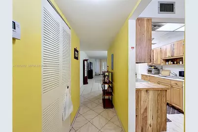 3000 NW 48th Ter #126, Lauderdale Lakes, FL 33313 - Photo 16