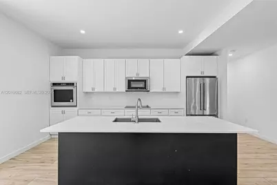 1816 SW 23rd St, Miami, FL 33145 - Photo 22