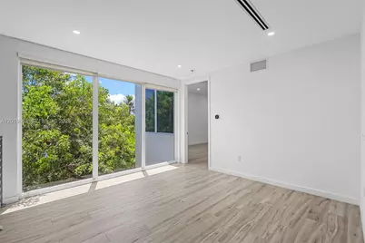 1816 SW 23rd St, Miami, FL 33145 - Photo 32