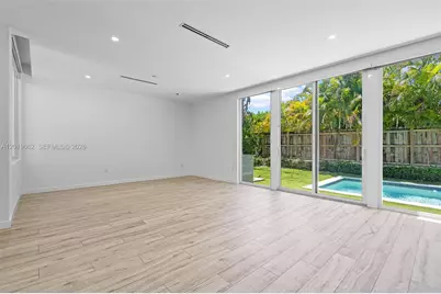 1816 SW 23rd St, Miami, FL 33145 - Photo 16