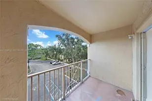 5570 NW 61st St, Coconut Creek, FL 33073 - Photo 6