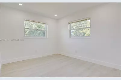 1031 NW 23rd Way, Fort Lauderdale, FL 33311 - Photo 20