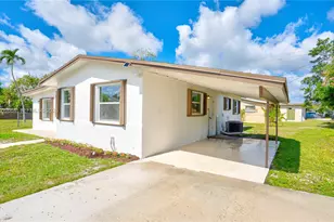 1031 NW 23rd Way, Fort Lauderdale, FL 33311 - Photo 2